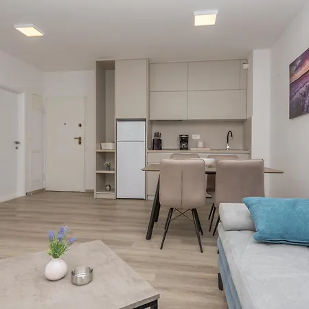 Mara Apartment *