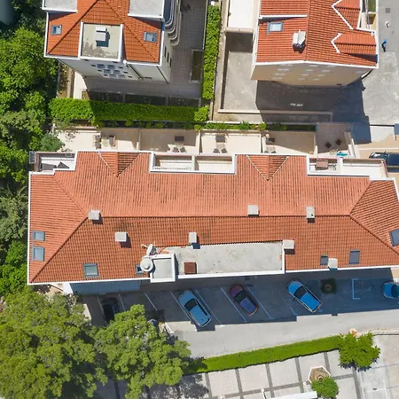 Apartment Mara Makarska