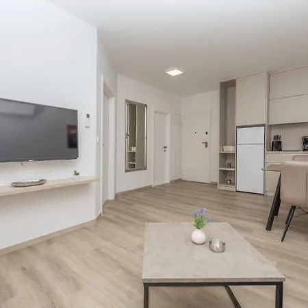 Apartment Mara *