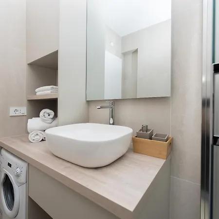 Apartment Mara Makarska
