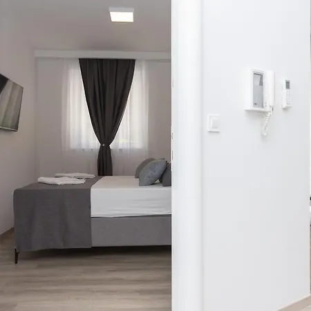 Mara Apartment Makarska